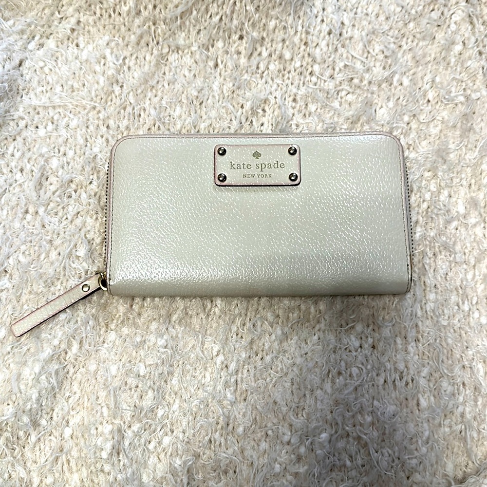 Off white Kate spade wallet